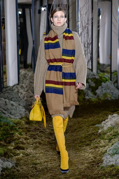 Look 40
